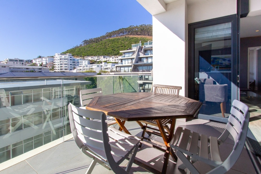 2 Bedroom Property for Sale in Sea Point Western Cape